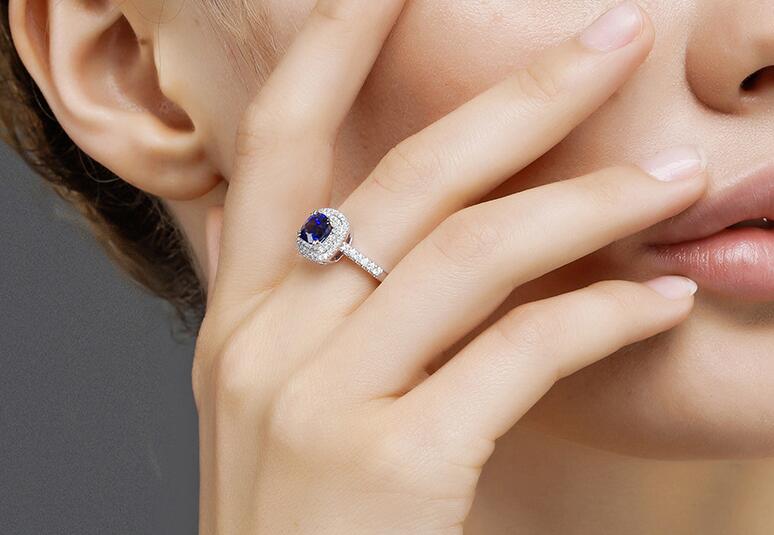 Top Selling Popular Luxury Jewelry 925 Sterling Silver Cushion Shape Blue Sapphire CZ Diamond Gemstones Pave Promise Women Wedding Ring Gift
