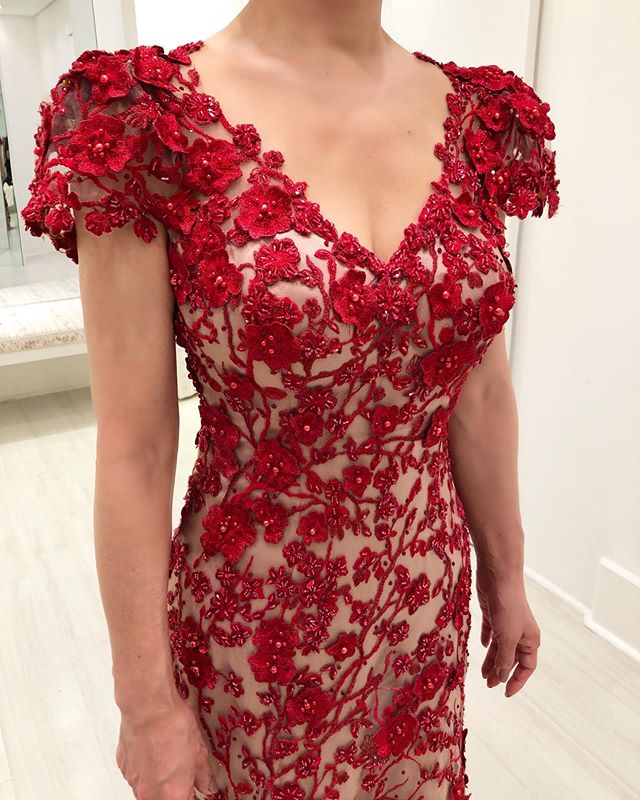 Elegant Red Mother Of The Bride Dresses 3D Flower Appliques V Neck Short Sleeve Mother's Dress Prom Wedding Guest Wear