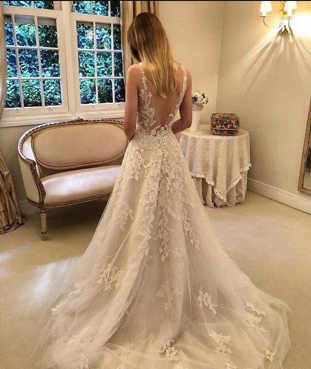 Charming Boho Lace A Line Wedding Dresses Plus Size deep V Neck Backless Bridal Gowns Chic Appliqued Sweep Train Vestidos De Novia