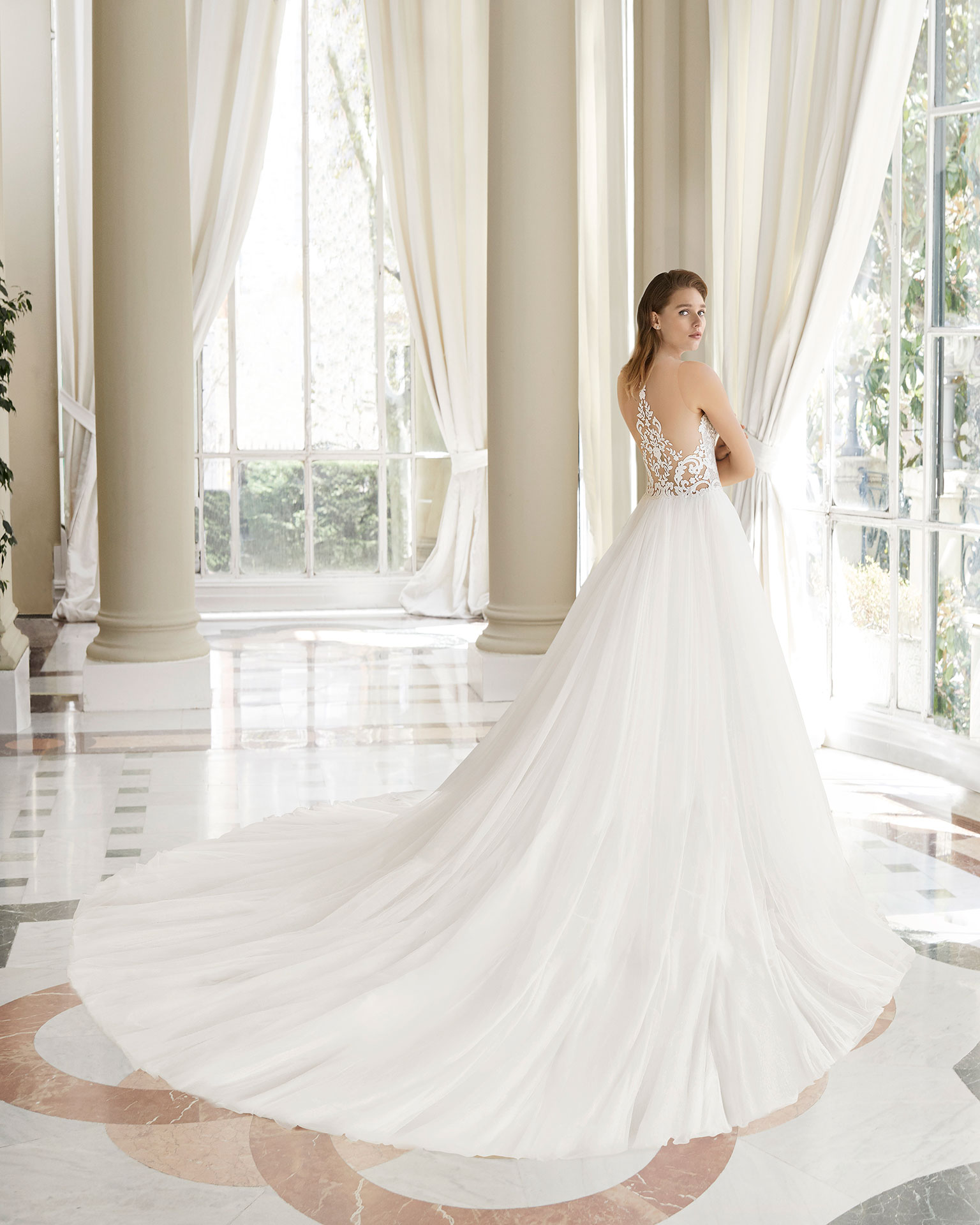 Western Country Wedding Dresses Lace Tulle Modest Sheer Neck Sleeveless Long Bohemian Bridal Gowns Plus Size Robe De Mariée