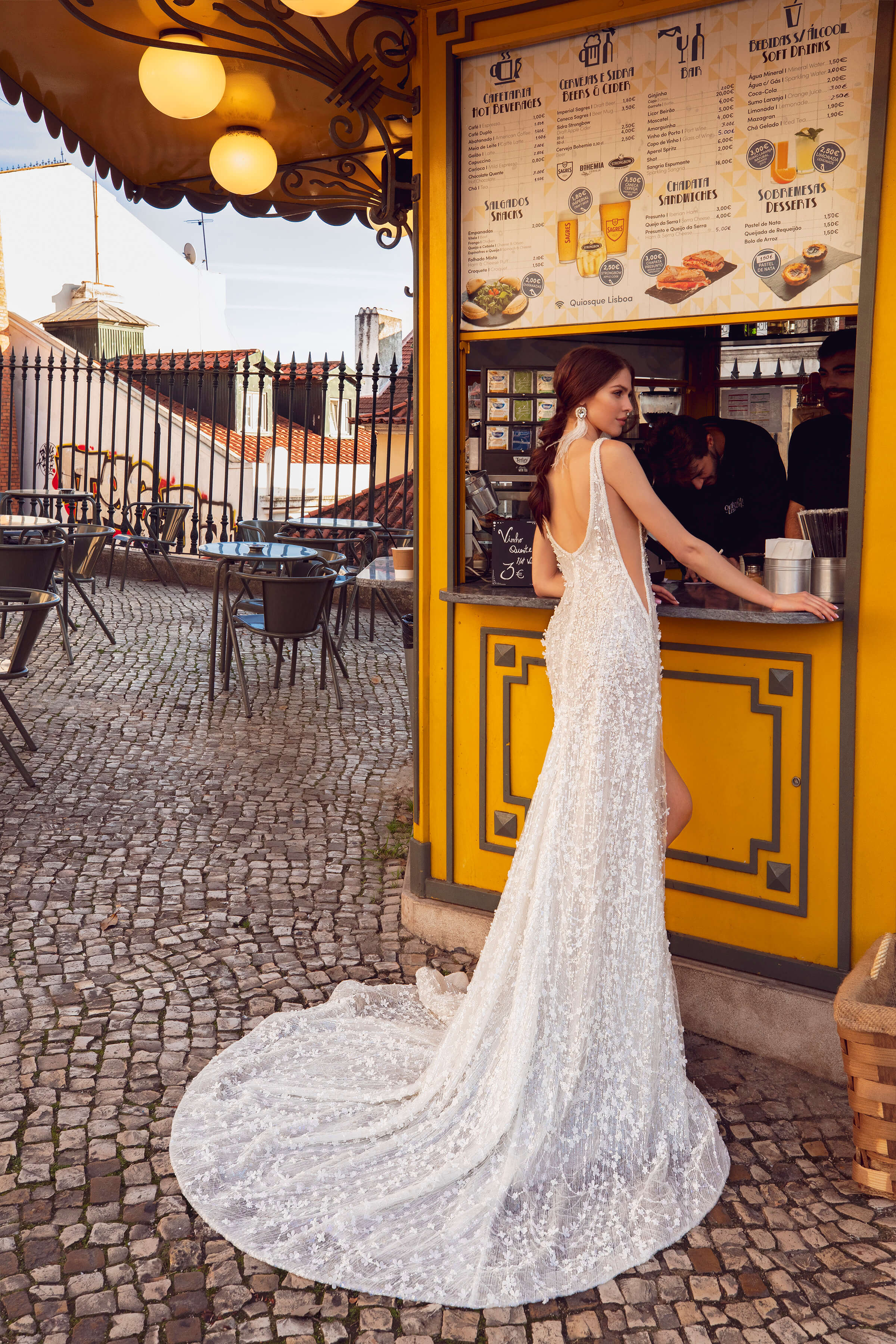 Innocentia Luxury Mermaid Wedding Dresses 2019 Deep V Neck Sequins Thigh High Slits Bridal Gowns Sexy Backless Beach Wedding Dress