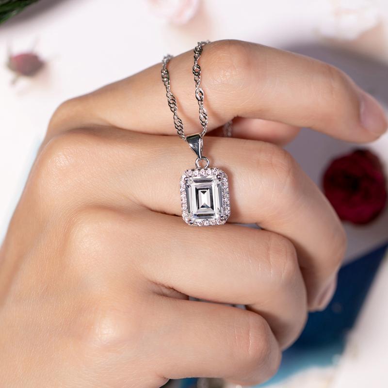 Brand 925 Sterling Silver Jewelry White Sapphire Stone 4ct Emerald cut Created Moissanite Pendant Square Necklace for Women
Brand 925 Sterling Silver Jewelry White Sapphire Stone 4ct Emerald cut Created Moissanite Pendant Square Necklace for Women