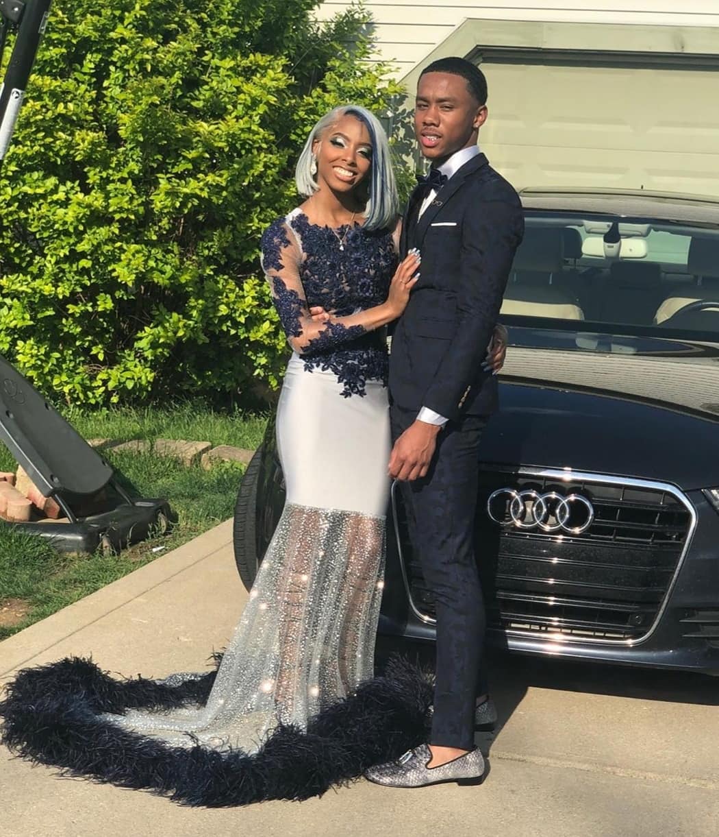 Feather Mermaid Stunning Prom Dresses Sequined Long Sleeves Appliqued Formal Dress Tulle Plus Size Sweep Train Evening Gowns