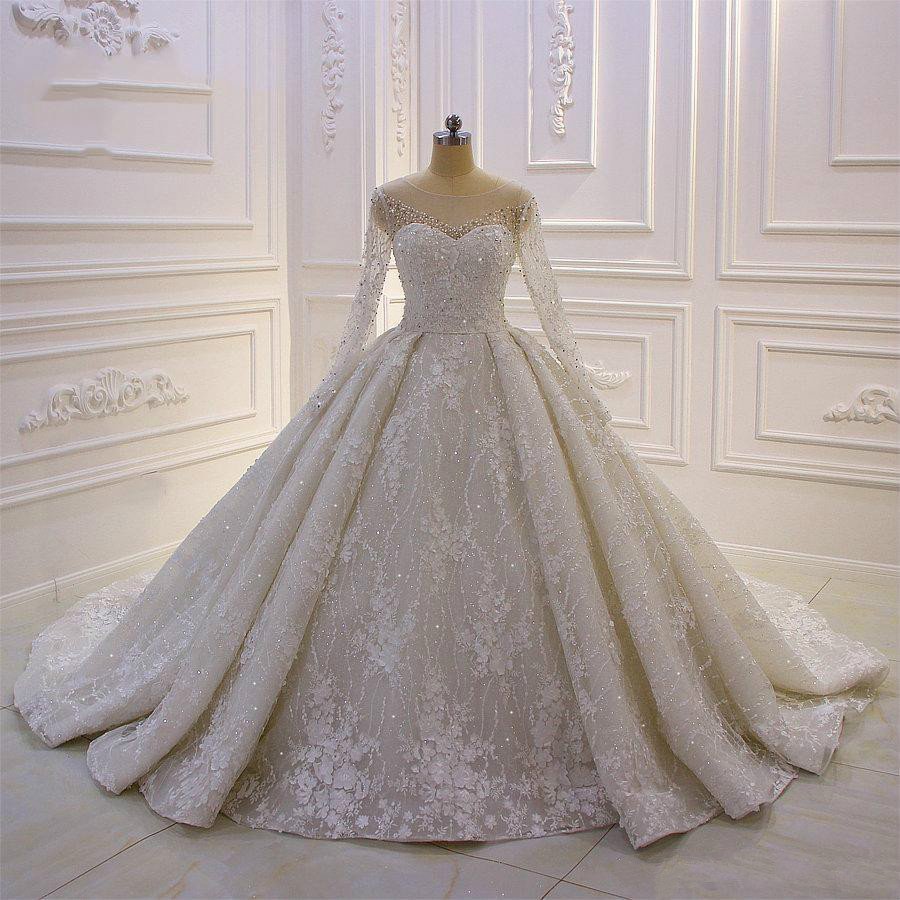 2020 Gorgeous Lace Ball Gown Wedding Dresses Jewel Neck Beaded Appliqued Long Sleeve Bridal Gowns Vintage Plus Size robes de soiree