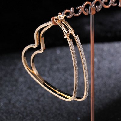 Fashion Classic Style Alloy Material Heart-Shaped Matte Large Earrings Women'S Delicate Earrings Available In Two Colors
Fashion Classic Style Alloy Material Heart-Shaped Matte Large Earrings Women'S Delicate Earrings Available In Two Colors