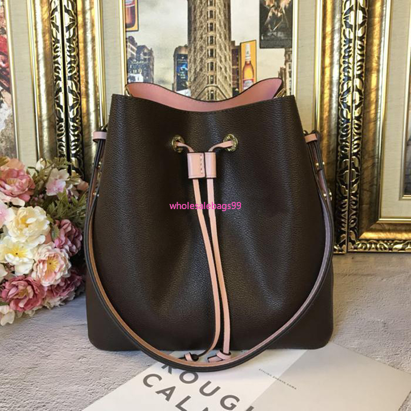 Wholesale leather fashion shoulder handbag old flower genuine leather Shopping Bag Messenger Bag white lattice Bucket Bag shoulder Bags, Old flower pink
Wholesale leather fashion shoulder handbag old flower genuine leather Shopping Bag Messenger Bag white lattice Bucket Bag shoulder Bags, Old flower pink