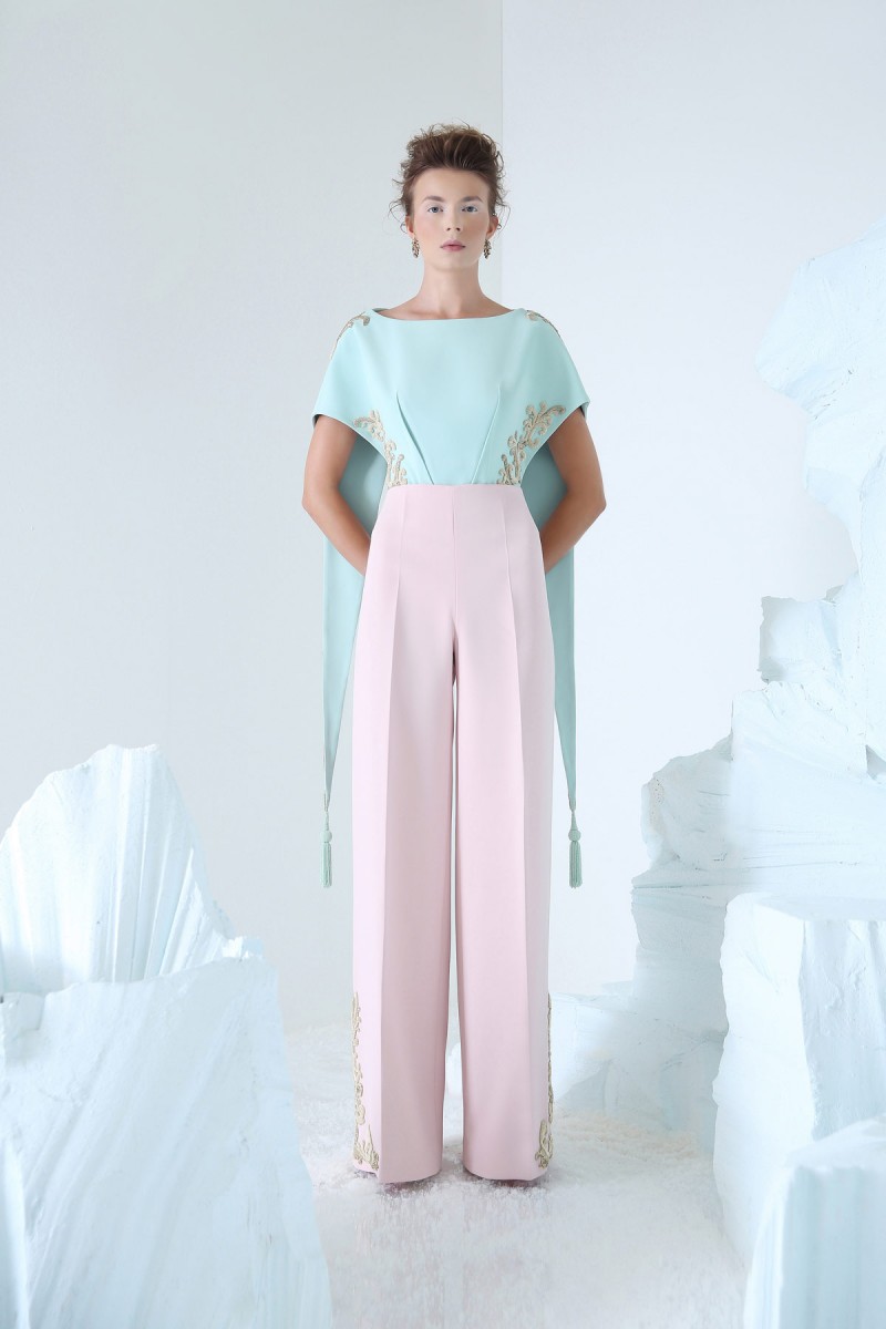 Azzi Osta 2019 Jumpsuits Prom Dresses With Cape Embroidery Jewel Neck Pink Pants Celebrity Party Gowns Floor Length Formal Evening Dress