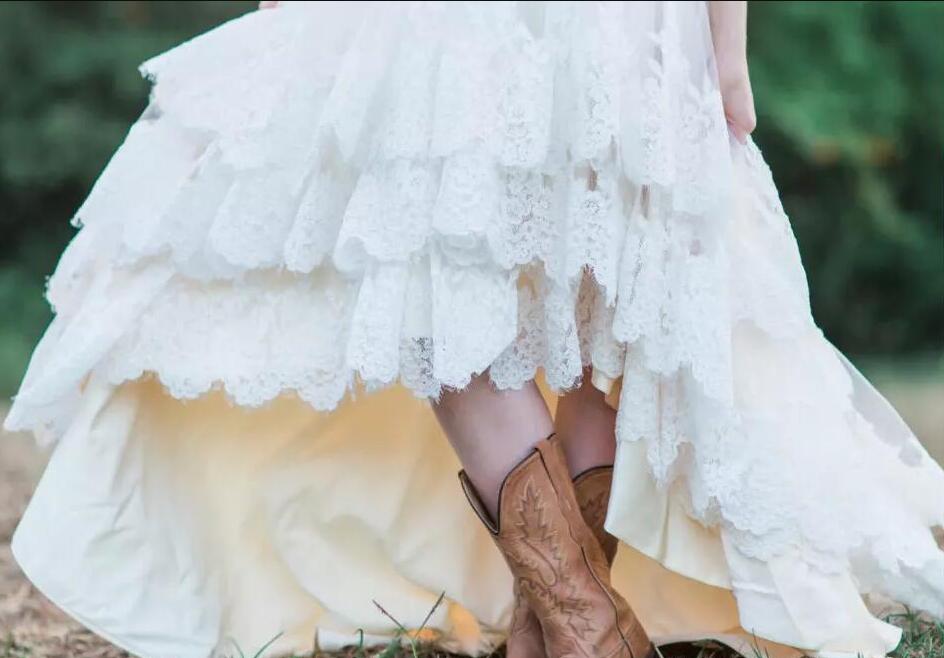 Lace High Low Country Wedding Dresses 2020 Plus Size with Tiered Skirt and Lace Up Back Real Bridal Gowns Handmade vestidos de novia
