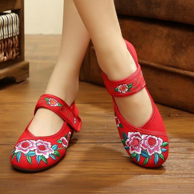 Hot Sale- Ladies Flower Embroidered Chinese Loafer Shoes Chinese classical Canvas shoes