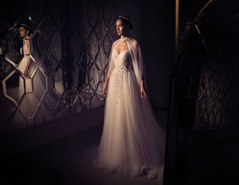 Elihav Sasson 2019 Wedding Dresses With Cape Lace Beads Sheer Neck Tulle Boho Country Wedding Dress Bridal Gown robe de mariée