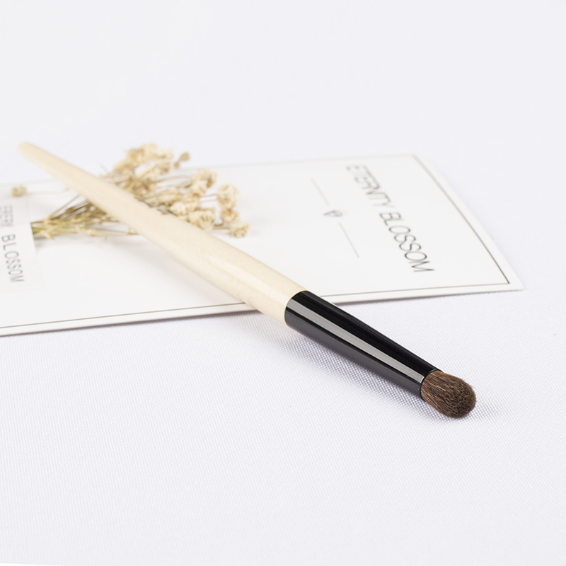 BB BROWN Cosmetics Eye Smudge Brush - Pony Hair Eyeshadow Smudger Blending Brush - Beauty Makeup Brushes Blender DHL Free
BB BROWN Cosmetics Eye Smudge Brush - Pony Hair Eyeshadow Smudger Blending Brush - Beauty Makeup Brushes Blender DHL Free
