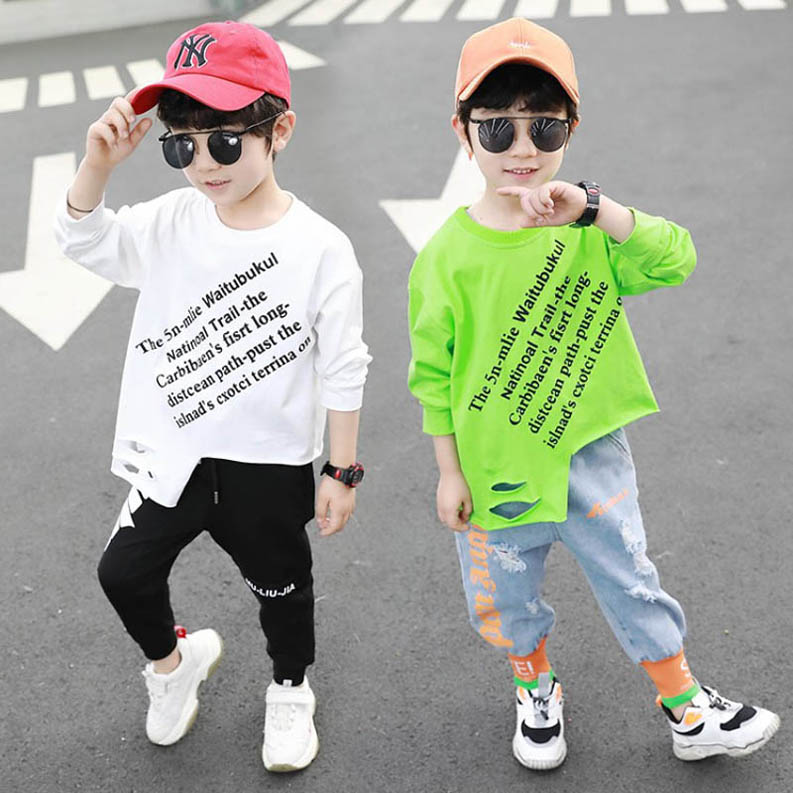 2020 new fashion letter boys T shirt long sleeve kids T-Shirt cotton hole boys shirt kids designer clothes boys clothes retail B692, Green
2020 new fashion letter boys T shirt long sleeve kids T-Shirt cotton hole boys shirt kids designer clothes boys clothes retail B692, Green