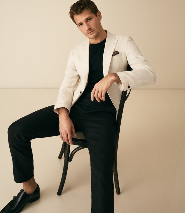 Handsome Ivory Groom Tuxedos Groomsmen Peaked Lapel Best Man Suit Wedding Men's Blazer Suits Custom Made (Jacket+Pants)