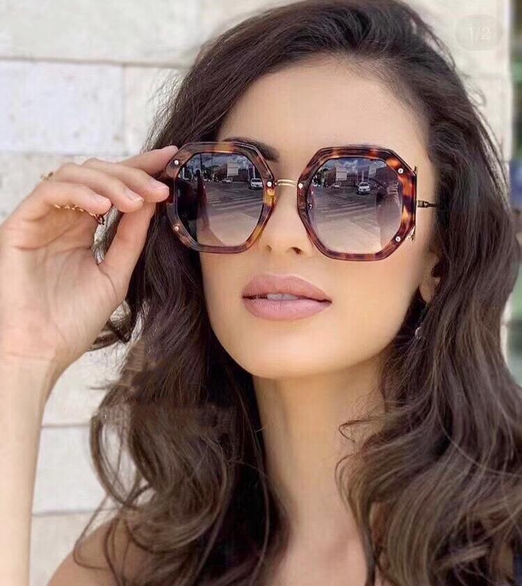 Sunglasses For Men Women Luxury Mens Sunglass Fashion Sunglases Retro Sun Glasses Ladies Sunglasses Round Designer Sunglasses
Sunglasses For Men Women Luxury Mens Sunglass Fashion Sunglases Retro Sun Glasses Ladies Sunglasses Round Designer Sunglasses