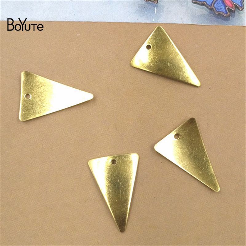 BoYuTe Wholesale (100 PiecesLot) Metal Brass Stamping 19*13MM Arched Triangle Charms for Jewelry Making Materials Diy
BoYuTe Wholesale (100 PiecesLot) Metal Brass Stamping 19*13MM Arched Triangle Charms for Jewelry Making Materials Diy