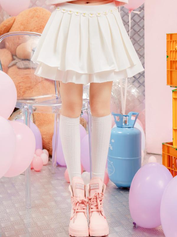 Princess sweet lolita skirts Spring wind young girl Daisy lace Patchwork and big white pleated skirt women VC303
Princess sweet lolita skirts Spring wind young girl Daisy lace Patchwork and big white pleated skirt women VC303