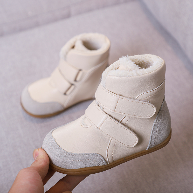 Genuine leather child slip-resistant female snow boots child snow boots male medium-leg child cotton-padded soft outsole
Genuine leather child slip-resistant female snow boots child snow boots male medium-leg child cotton-padded soft outsole