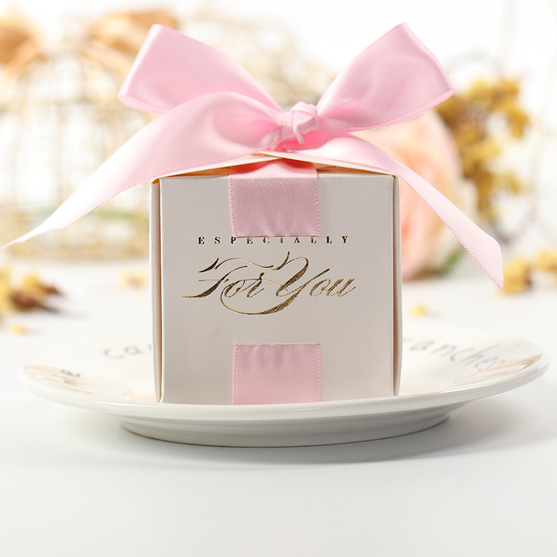 50PCS Wedding For You Candy Cookie Paper Box Pink Purple Ribbon Gift Box For Chocolate Jewelry Candy Boxes Bags Party Supplies
50PCS Wedding For You Candy Cookie Paper Box Pink Purple Ribbon Gift Box For Chocolate Jewelry Candy Boxes Bags Party Supplies