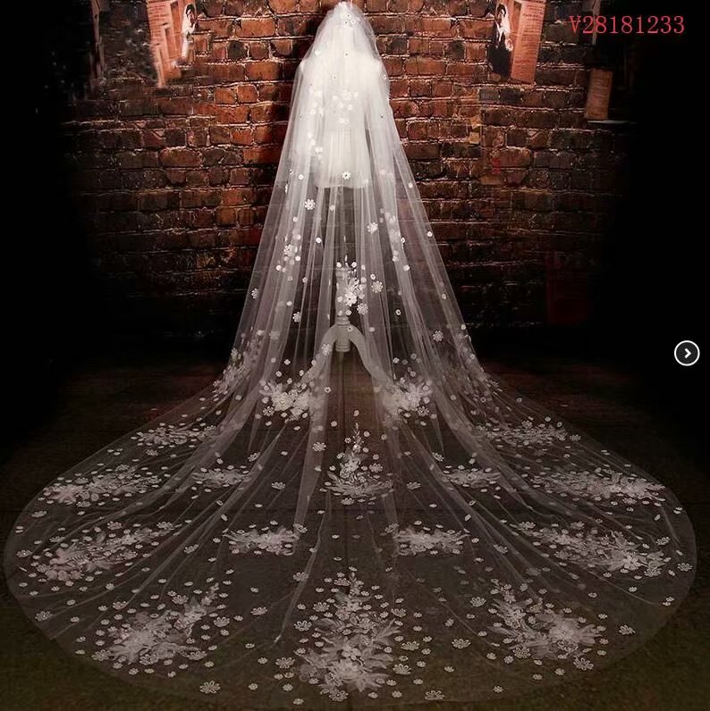 Free Shipping Long Wedding Veils Two Layers With Appliqued Blusher Custom Made Chapel Length Ivory White Bridal Veil With Comb Hot Selling