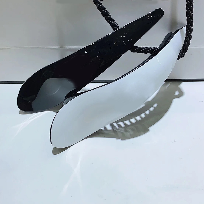 12X3CM New items black and white acrylic claw clip C style hairpin with stamp fashion classic hair Accessories for vip gift, Golden;silver
12X3CM New items black and white acrylic claw clip C style hairpin with stamp fashion classic hair Accessories for vip gift, Golden;silver
