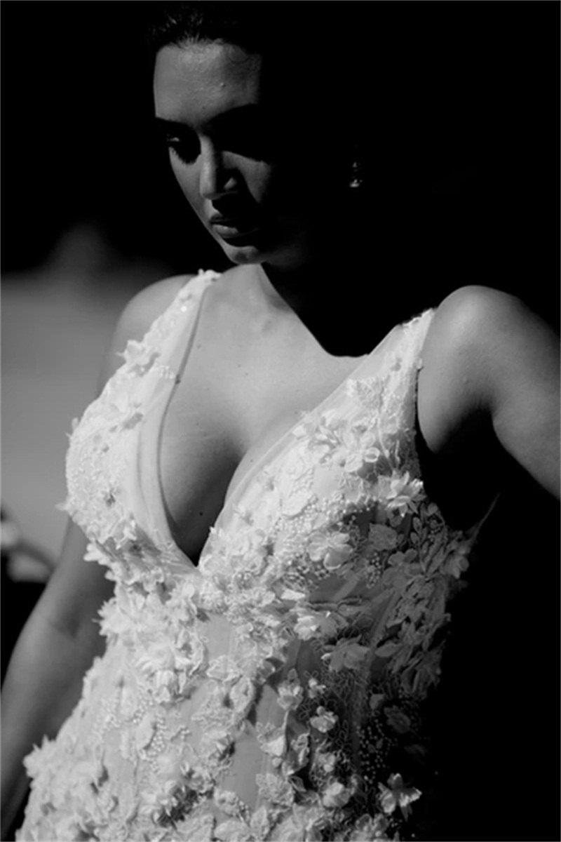 Berta 2020 Arabic Mermaid Wedding Dresses V Neck Backless Lace Appliqued Beaded Bridal Gowns Robe De Mariée