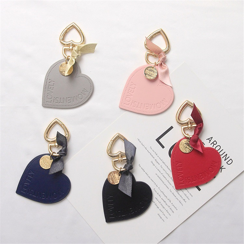 Korea Leather Heart Letter Keychain Keyring For Women Girl Jewelry Fashion Simple Earphone Handbag Key Holder Decoration K150
Korea Leather Heart Letter Keychain Keyring For Women Girl Jewelry Fashion Simple Earphone Handbag Key Holder Decoration K150