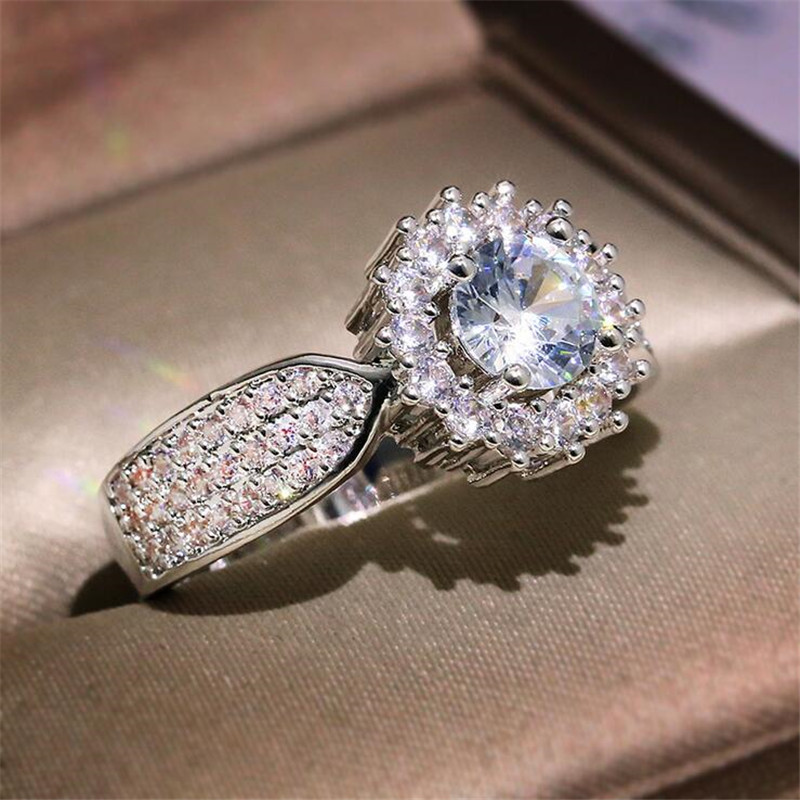 Sparkling Luxury Jewelry 925 Sterling Silver Big White Topaz CZ Diamond Promise Eternity Lucky Women Wedding Engagement Bridal Ring Gift