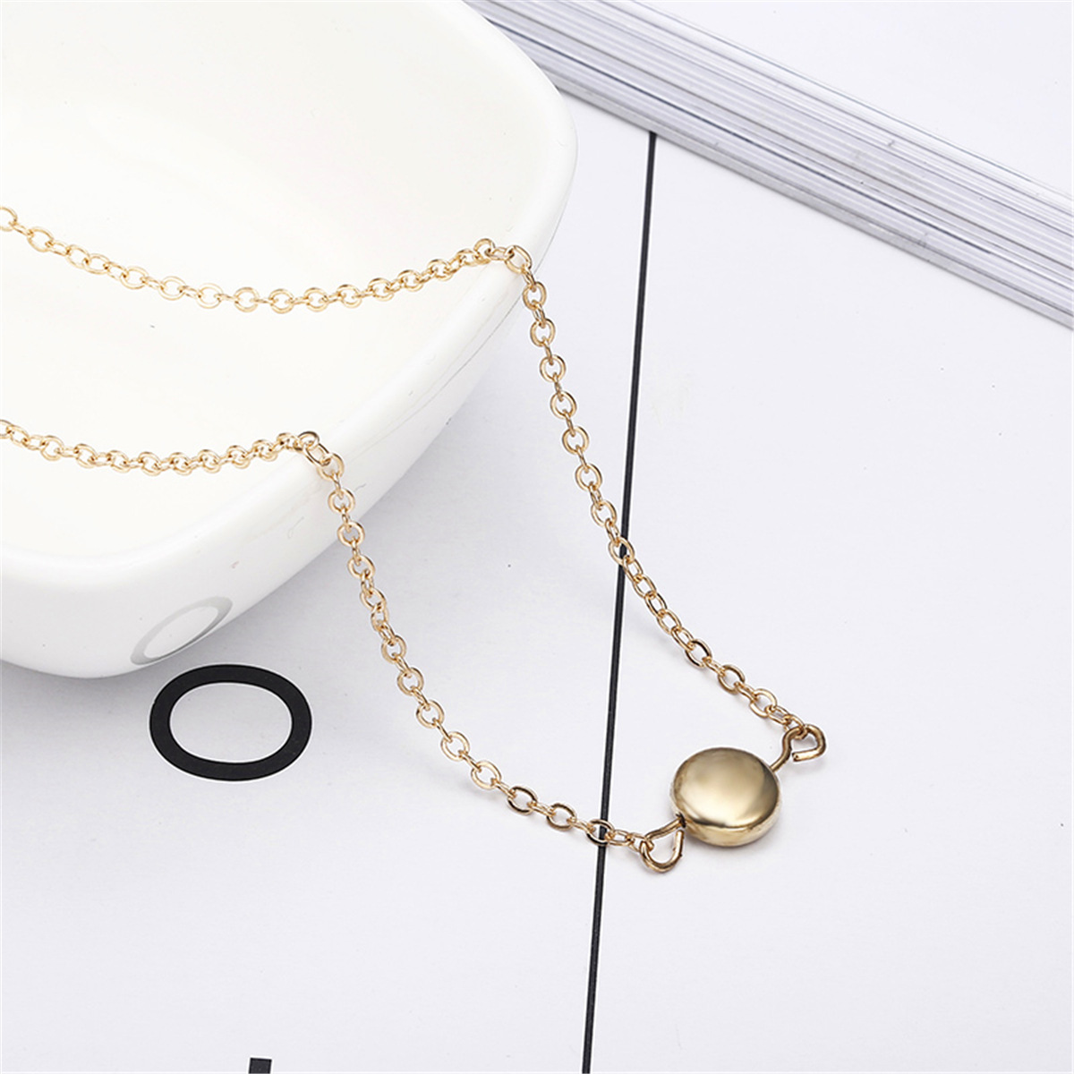Sweater chain ladies crystal multi-layer necklace Y layer simple bar pendant necklace long section thin chain ladies jewelry