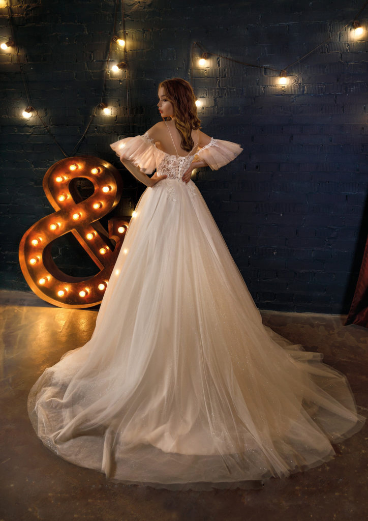 Lace Classy A E Wedding Dresses Off The Shoulder Bridal Gowns Sweep Train Tulle Robe De Mari E