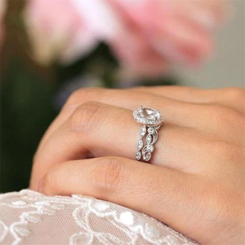 Unique Vintage Jewelry 925 Sterling Silver Oval Cut White Topaz CZ Diamond Gemstones Couple Ring Women Wedding Flower Bridal Ring Set Gift