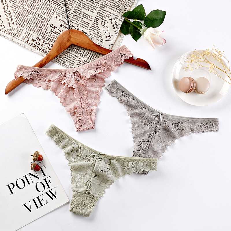 3Pcs/Lot Sexy Lace Thong Low Waist Lace Transparent Panties Women Hollow out Breathable G String Briefs Bow Underwear Lingerie, Black skin wine red
3Pcs/Lot Sexy Lace Thong Low Waist Lace Transparent Panties Women Hollow out Breathable G String Briefs Bow Underwear Lingerie, Black skin wine red
