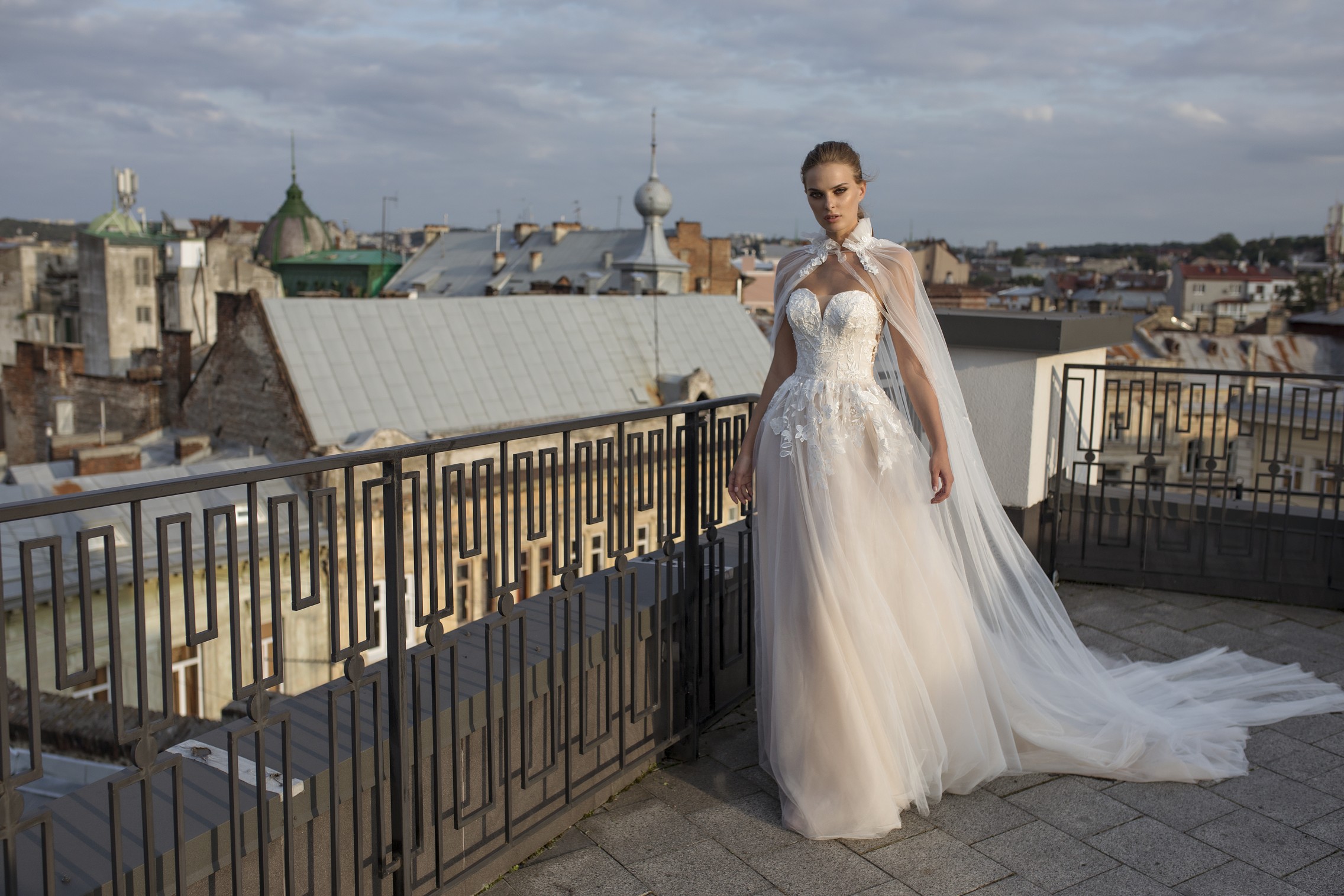 2019 Riki Dalal Cheap Wedding Dresses With Wrap Lace A Line Beach Bridal Gowns Custom Made Boho Wedding Dress Plus Size robe de