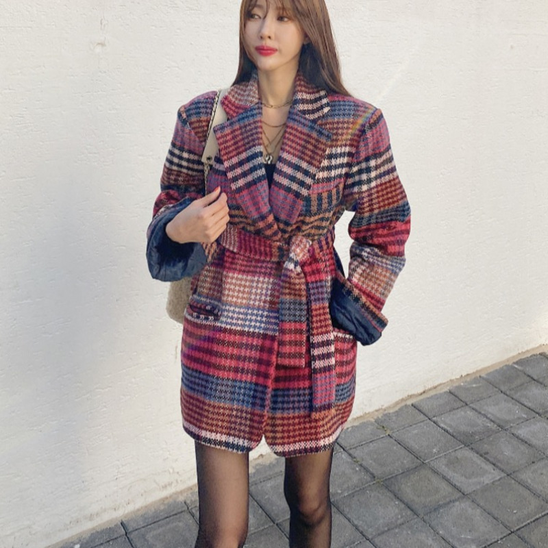 2020 spring autumn new pattern lapel long sleeve plaid patchwork adjustable waist vitnage women woolen coat V410, Red pattern
2020 spring autumn new pattern lapel long sleeve plaid patchwork adjustable waist vitnage women woolen coat V410, Red pattern