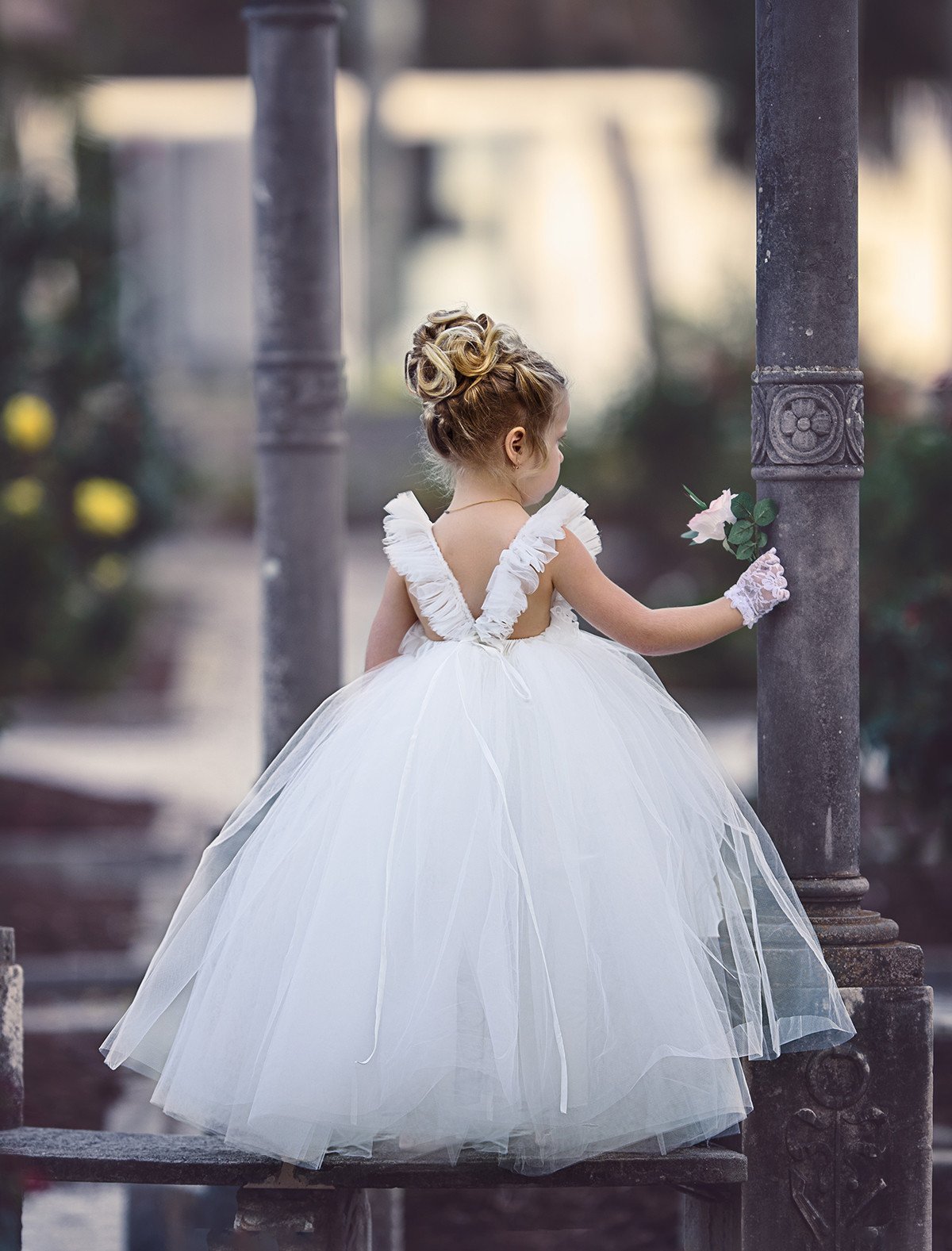2019 First Holy Communion Dresses Square Neck Lace 3D Flower Ball Gown Flower Girl Dresses V Back Custom Made White girls Pageant Dress