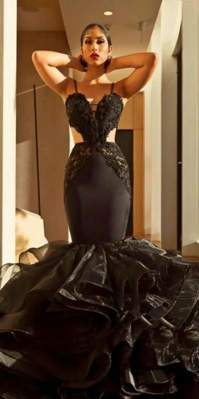 Sexy Black Mermaid Prom Dresses 2019 Spaghetti Lace Cutaway Sides Formal Evening Dress Tiered Ruffles Backless robes de soirée