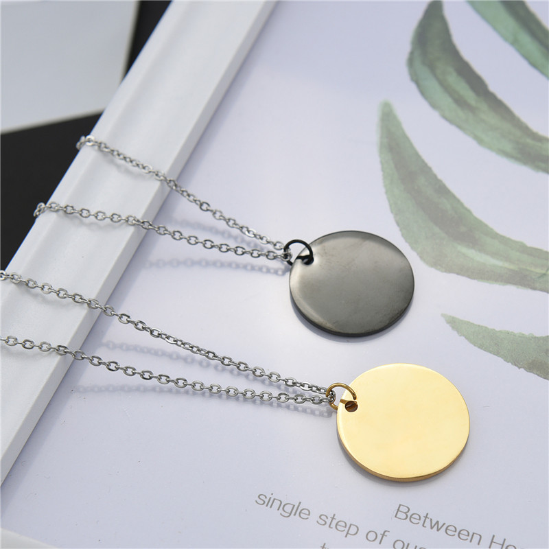Pendant Necklaces 2021 High Quality Titanium Steel Round Necklace Crystal From Austrian 3 Colors Fit Men And Women As Gifts
Pendant Necklaces 2021 High Quality Titanium Steel Round Necklace Crystal From Austrian 3 Colors Fit Men And Women As Gifts
