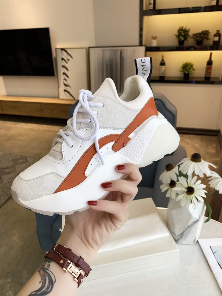 Newest Rhyton leather sneaker mens designer shoes with Strawberry wave mouth Tiger print Luxury Vintage Trainer women Designer Shoes, 02
Newest Rhyton leather sneaker mens designer shoes with Strawberry wave mouth Tiger print Luxury Vintage Trainer women Designer Shoes, 02