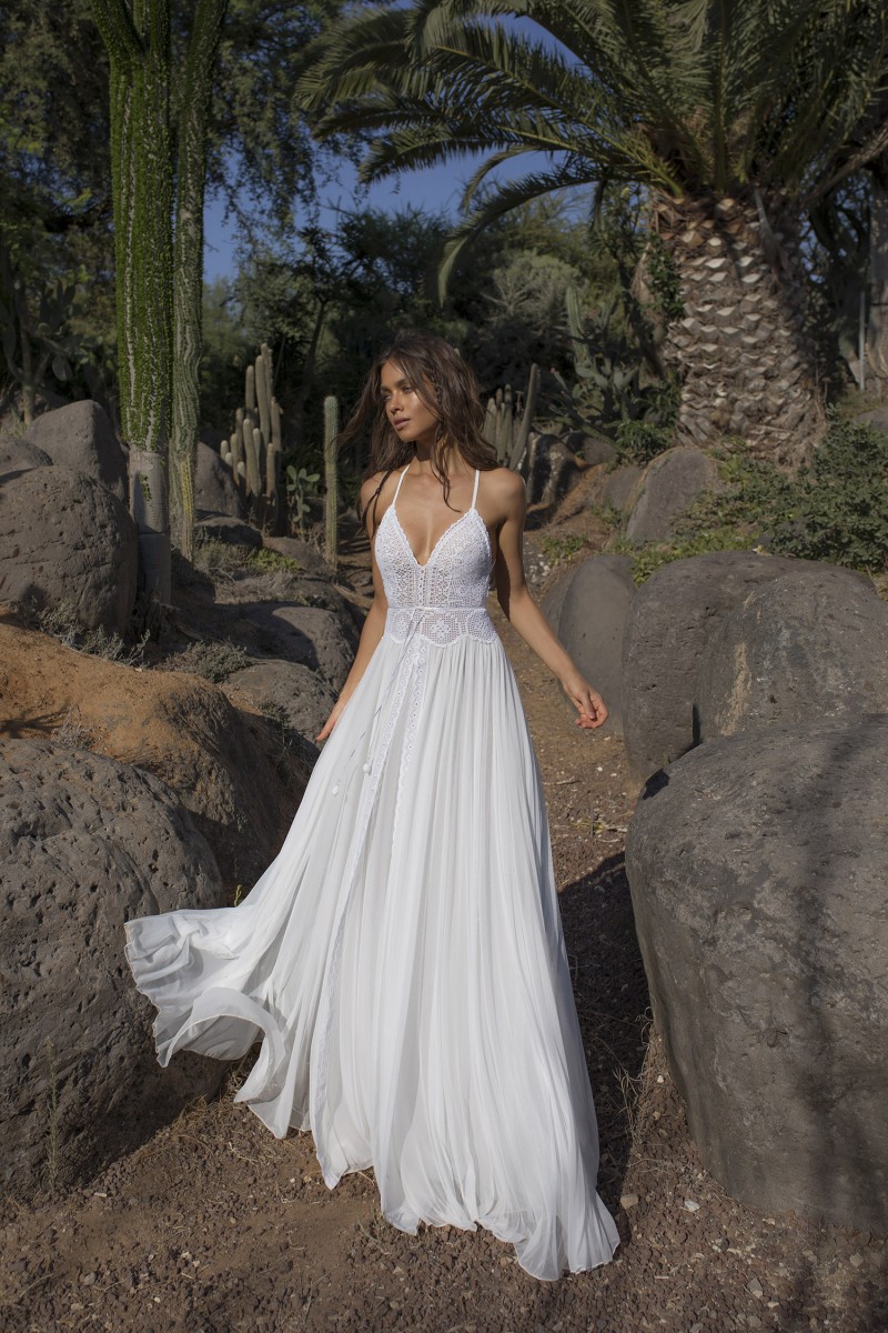 Asaf Dadush Bohemian Wedding Dresses With Wrap Long Sleeve Spaghetti Neck Bridal Gowns For Beach Gardens Cheap A Line Wedding Gowns