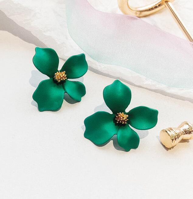 Flower Stud Earrings New Street Fashion Trends Korean Red Green Yellow Petals Joker Ear Studs Women Jewellery Wholesale