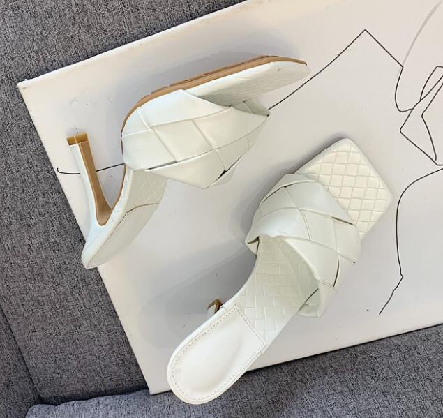 Designer women's slippers square mules shoes insoles nappa lambskin women shoes LIDO sandals luxury lady flat sandals top quality shoe, Lavender
Designer women's slippers square mules shoes insoles nappa lambskin women shoes LIDO sandals luxury lady flat sandals top quality shoe, Lavender