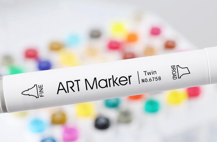 Dual Tip Alcohol Based Art Markers Permanent Marker Pen Highlighters with Case Perfect For Illustration Coloring Sketching Card Making