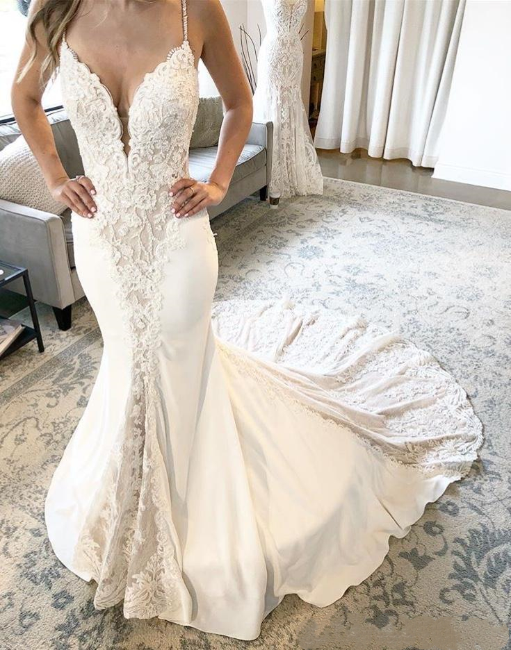 Sexy Mermaid Wedding Dresses Spaghetti Straps Lace Appliques Bridal Gowns New Deep V Neck Backless Custom Vestido De Noiva