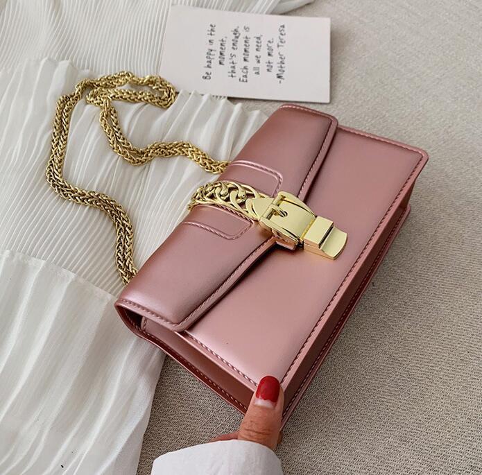 wholesale women bags waterproof thickened fabric summer jelly bag sweet little fresh Candy colored chain bag personality lock shoulder bag, Black;red
wholesale women bags waterproof thickened fabric summer jelly bag sweet little fresh Candy colored chain bag personality lock shoulder bag, Black;red