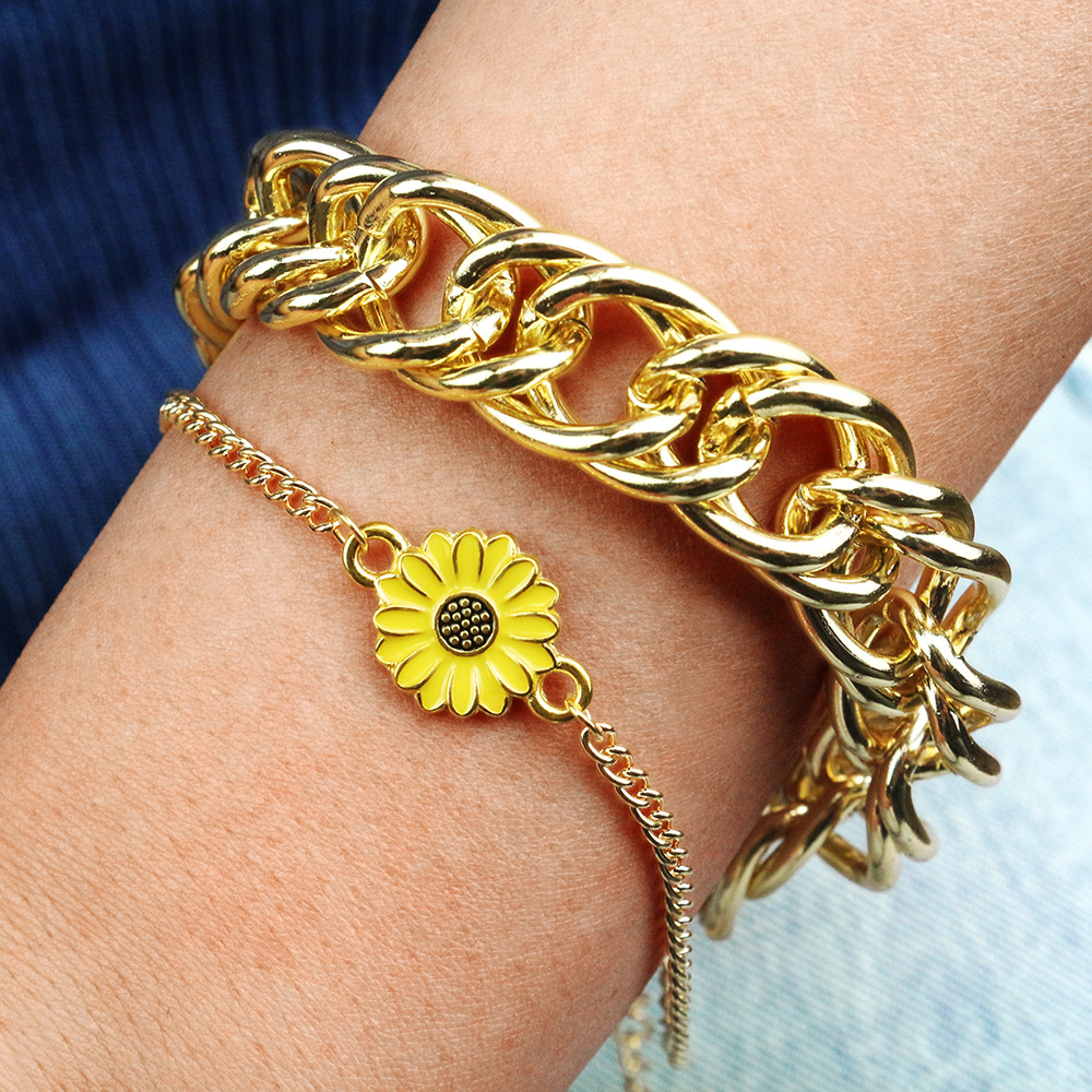 Stainless Steel Gold Plated Men Women Thick Bracelet Sunflower Butterfly Pendant Hand Chain Bracelet Fashion Accessories Gift Couple Bangle