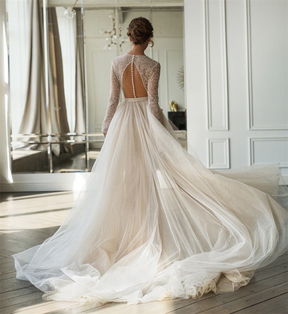New Arrival Mermaid Wedding Dresses V Neck Sequined Covered Button Bridal Gowns Sweep Train Vestidos De Novia
