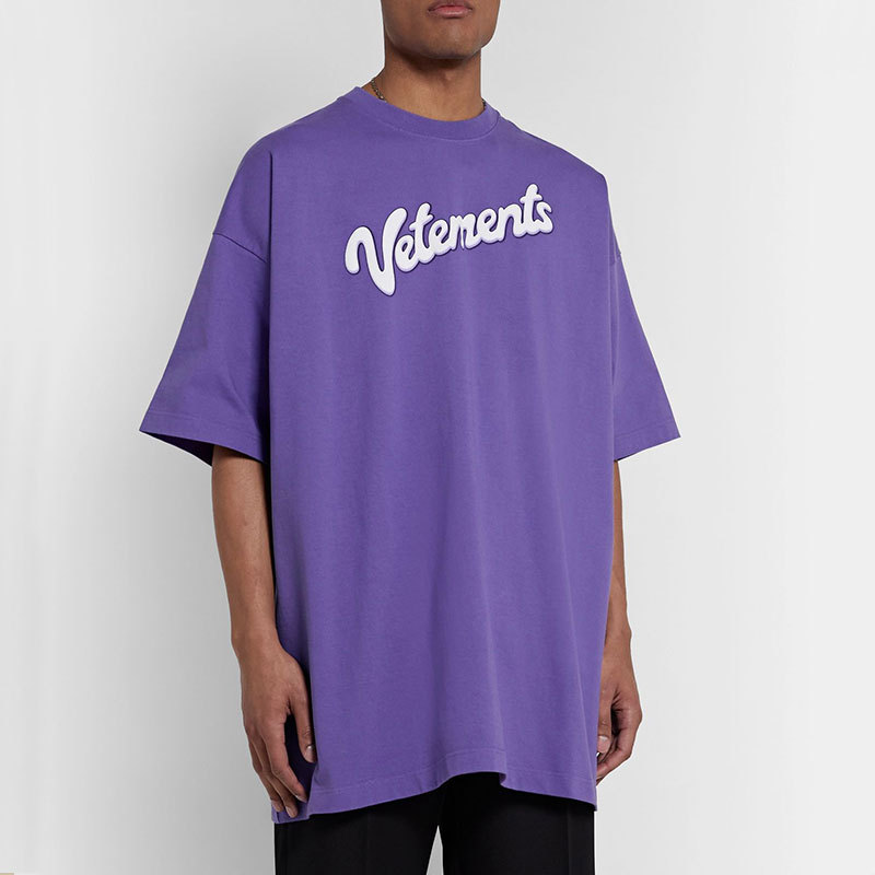 France Street Tide Brand Vetements VTM Women and Mens Designer T Shirt Witt Meng Purple Foam Printing Women Short-sleeved Europe and America
France Street Tide Brand Vetements VTM Women and Mens Designer T Shirt Witt Meng Purple Foam Printing Women Short-sleeved Europe and America