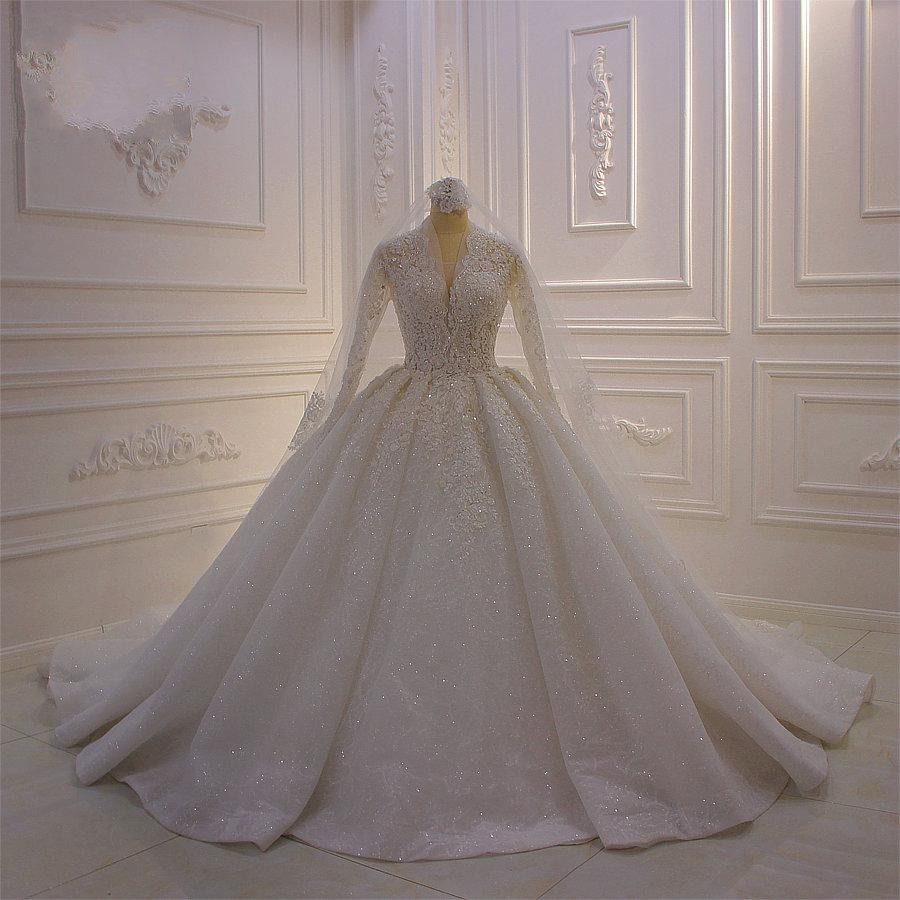 High Neck Sequined Beaded Ball Gown Wedding Dresses Vintage Arabic Dubai Crystal Plus Size Long Sleeves Bridal Gowns, Gold
High Neck Sequined Beaded Ball Gown Wedding Dresses Vintage Arabic Dubai Crystal Plus Size Long Sleeves Bridal Gowns, Gold