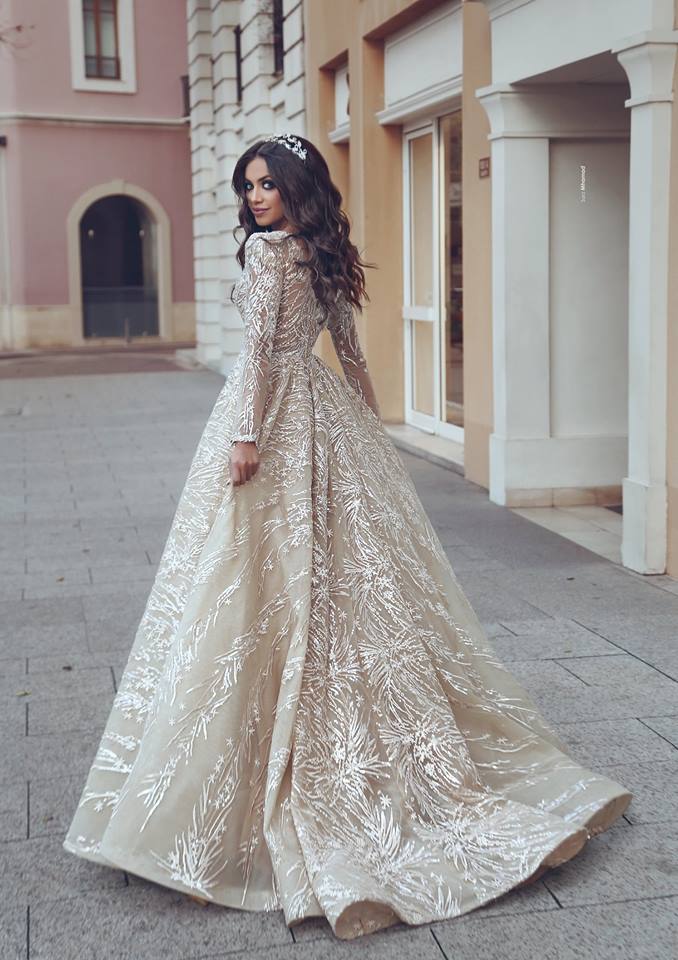 Arabic Prom Dresses V Neck Lace Appliqued Sweep Train Long Sleeve Evening Dress A Line Custom Made Special Occasion Gowns
