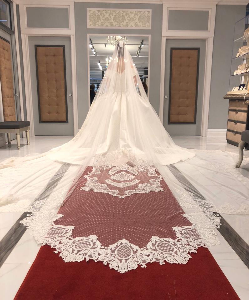 Custom Made 3/4/5 Meters Wedding Veils Long Cathedral Length White Ivory Champagne Bridal Veil with Comb Gorgeous Wedding Accessories