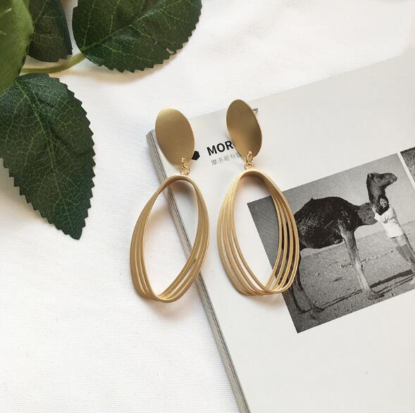 Wholesale-y style metal earrings matte earrings European and American alloy earrings niche retro stable heavy ear rings
Wholesale-y style metal earrings matte earrings European and American alloy earrings niche retro stable heavy ear rings